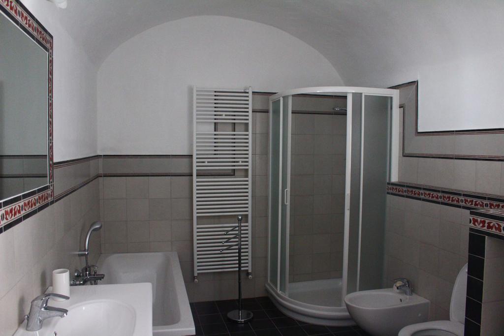 Montegrazie Apartment อิมเปรีอา ห้อง รูปภาพ